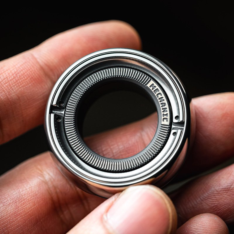 11c8e180-7317-4b96-9355-8482cd7e8494.jpg Fidget Spinner Ratchet Magnetic Toy - Image 2