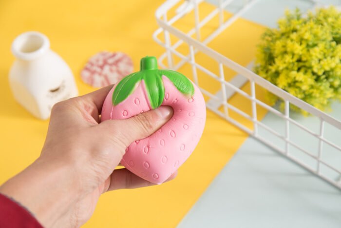 Anti-Stress ball strawberry - Image 4