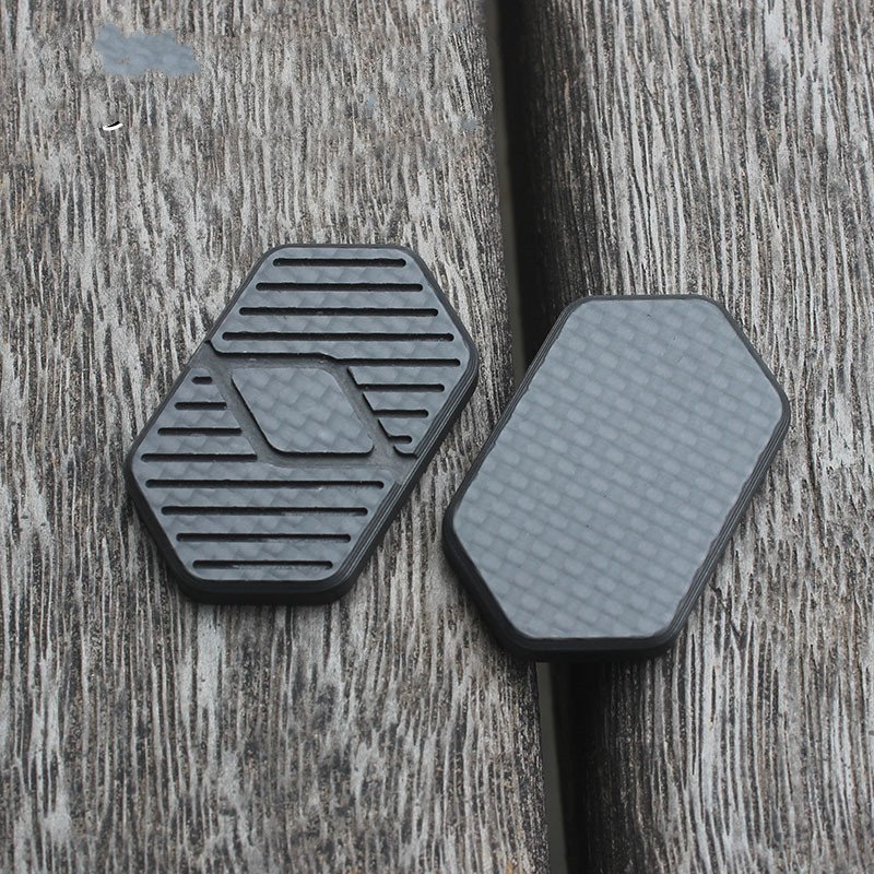 89d9fcde-5c8f-403d-a1f1-6d0b68d5e8c2.jpg Carbon Fiber Rotary Push Card Coin Decompression Toy Fidget Spinner - Image 1