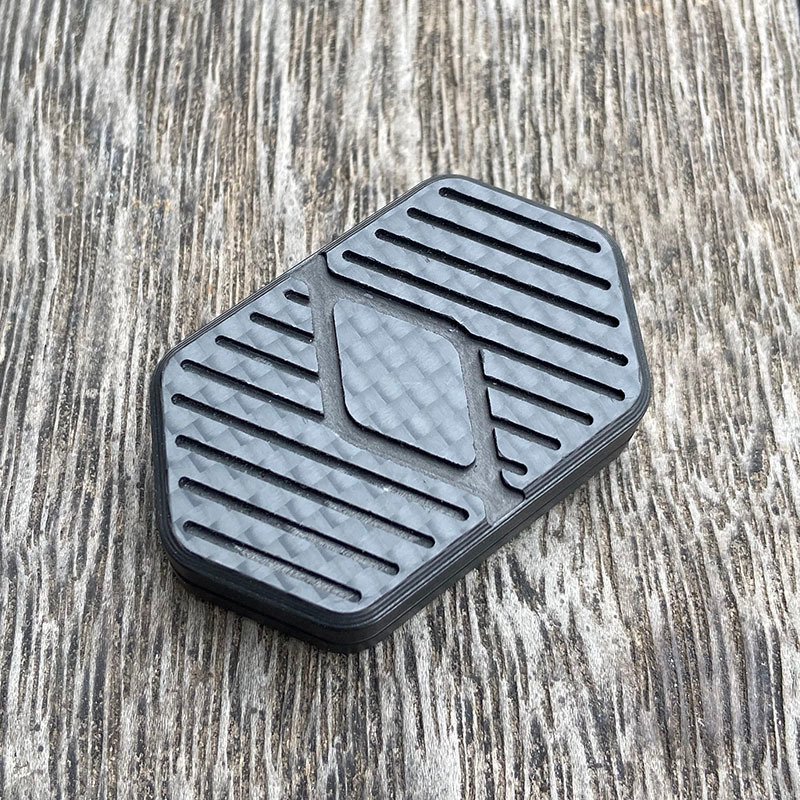 fe38663e-312a-4155-ad01-379e2f825676.jpg Carbon Fiber Rotary Push Card Coin Decompression Toy Fidget Spinner - Image 5